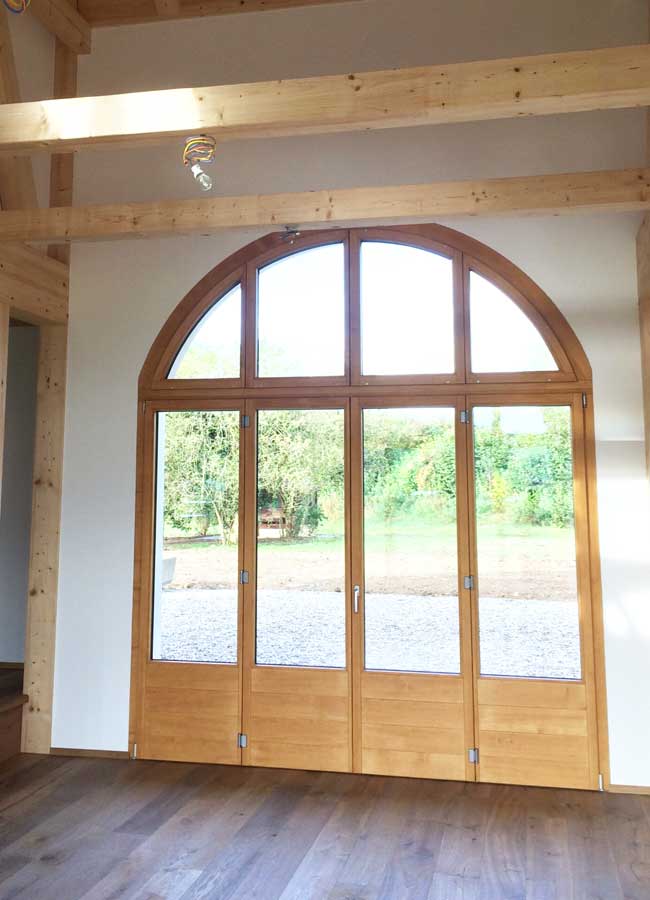 Rundfenster - Reparatur, Sanierung oder Neubau von Fenstern und Türen von Hummel + Rikli
